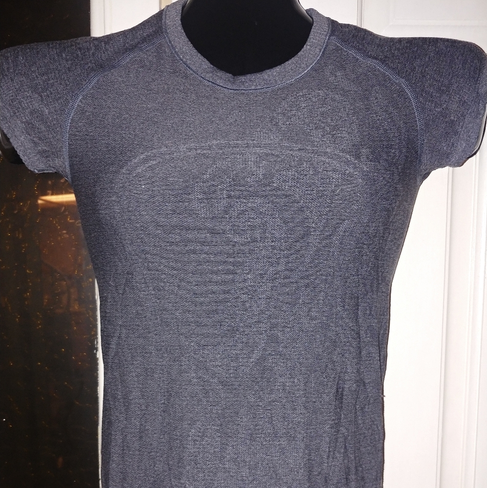 Lululemon Active shirt